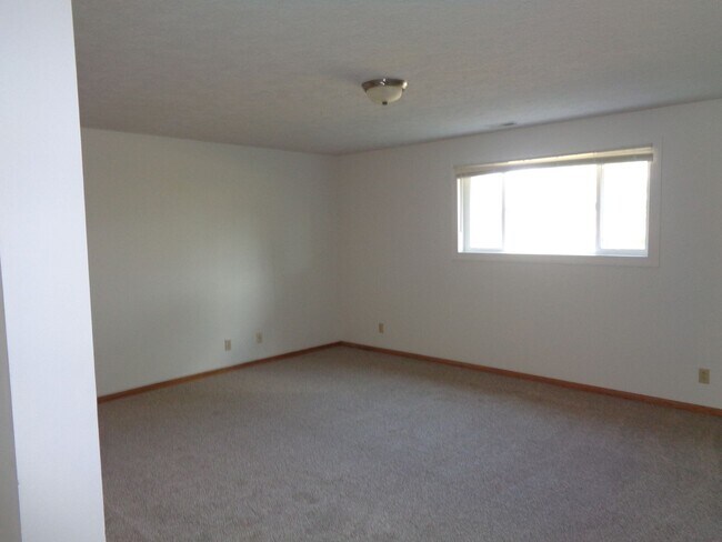 Building Photo - 1230 W Washington St