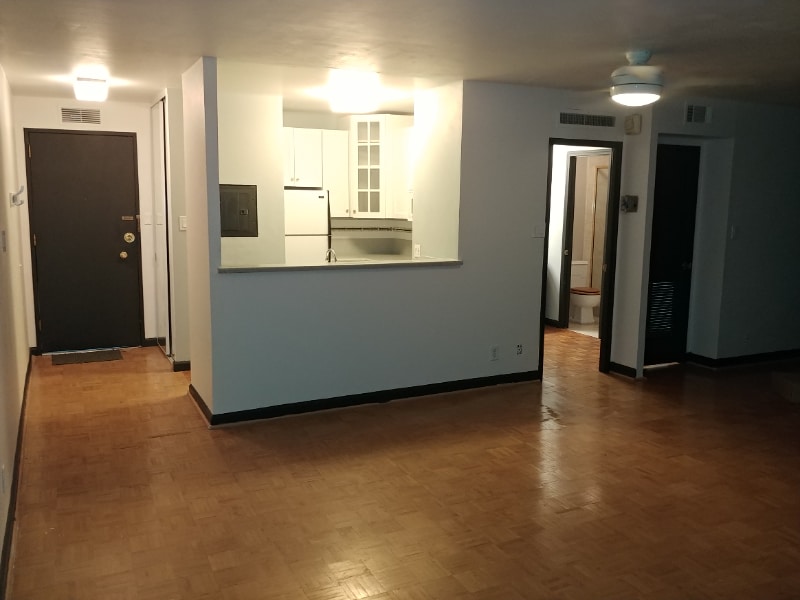 Building Photo - 100 N Arlington Ave