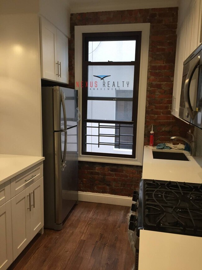 Building Photo - 45-25 40th St