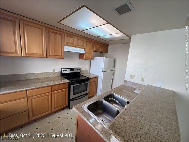 Building Photo - 4360 Gannet Cir