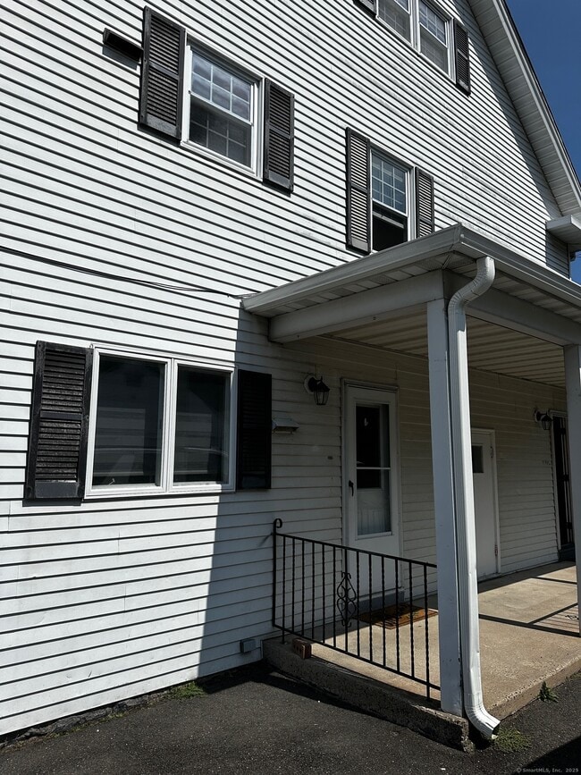 Building Photo - 22 Hungerford Ave