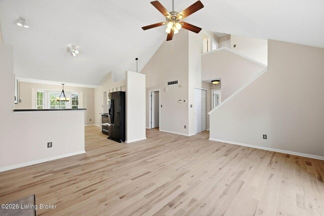 Building Photo - 4029 Orchard Lake Dr