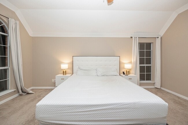 Building Photo - 2106 Hunter Pl Ln