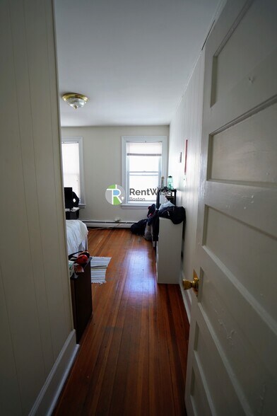 Building Photo - 3 Ashford Ct