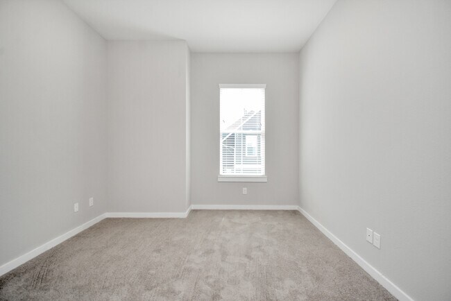 Building Photo - 8419 Berry Brush Ln