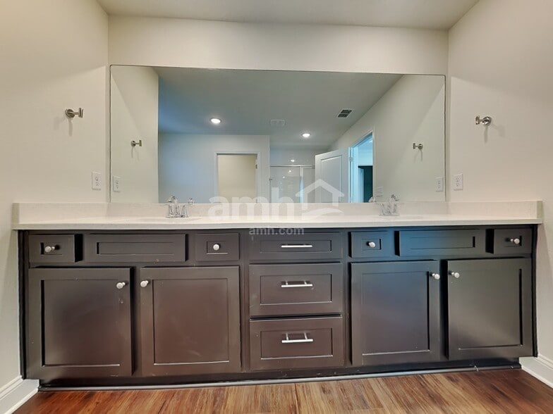 Building Photo - 179 Elcano Ln