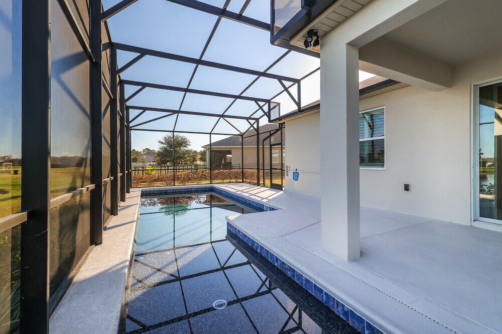 Building Photo - 1841 Henley St