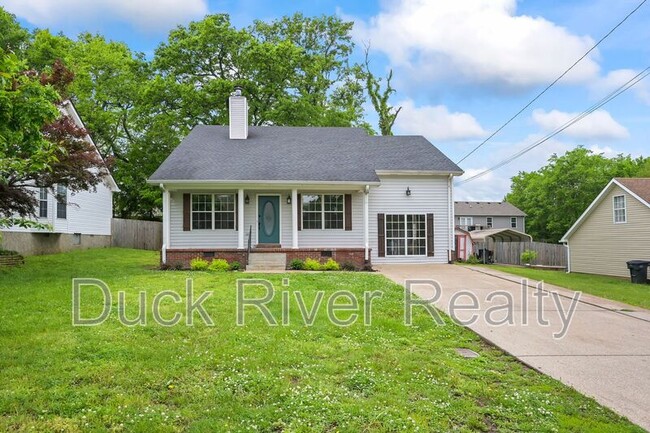 Building Photo - 1712 University Dr