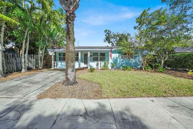 Building Photo - 501 SW 8th St