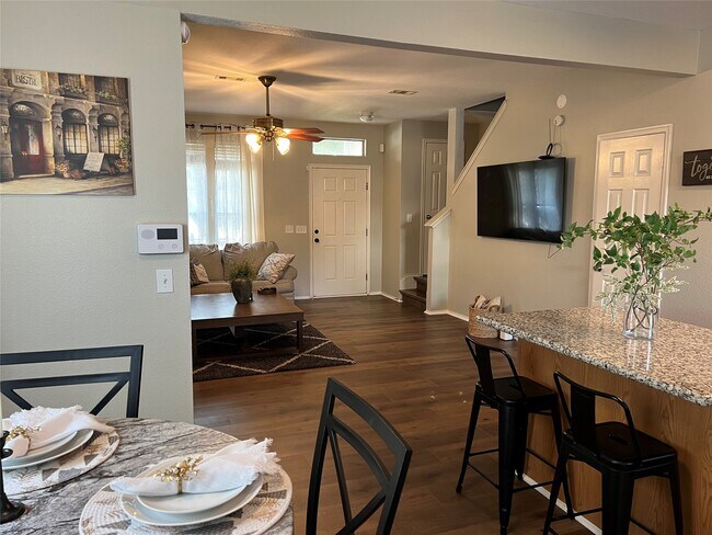 Building Photo - 18826 Sandelford Dr