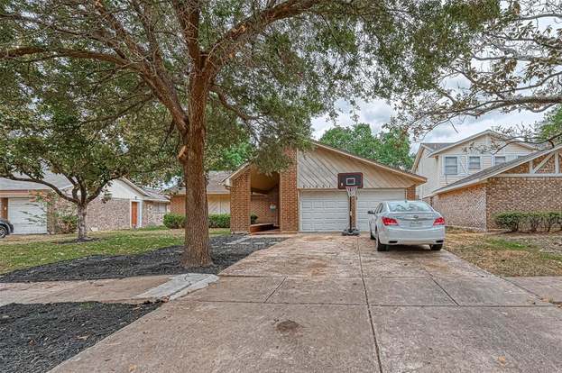 Building Photo - 21631 Park Villa Dr
