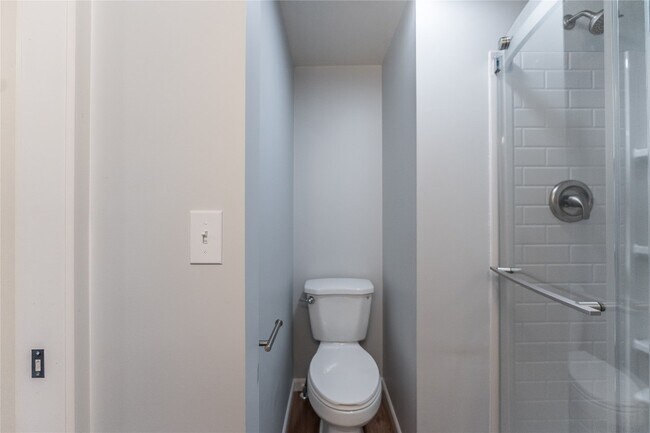 Building Photo - 9578 Vestal Pkwy W