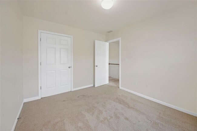 Building Photo - 440 Bayswater Way