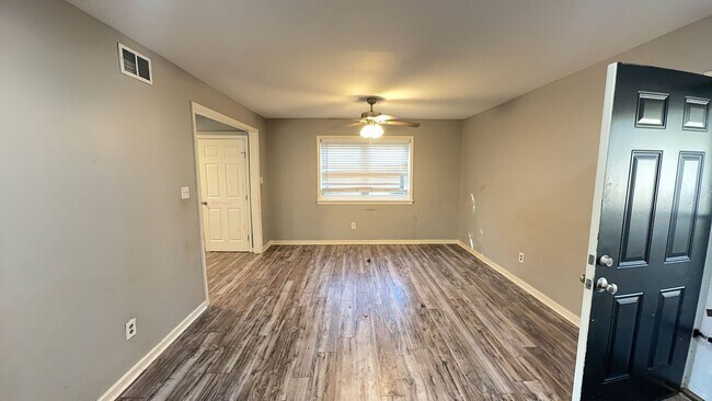 Building Photo - Charming 3-Bedroom Home with Garage in Jackson, MS