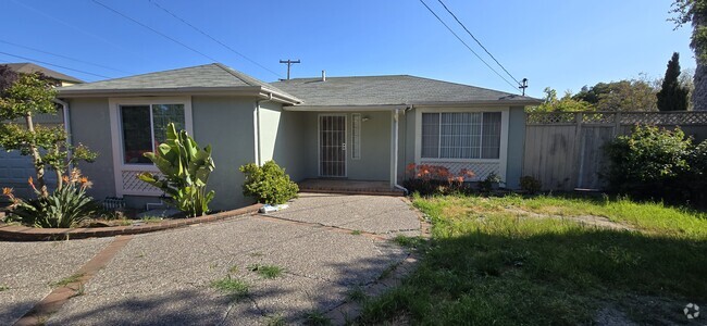Building Photo - 4947 San Pablo Dam Rd