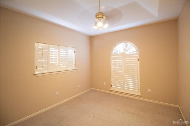 Building Photo - 13 E Martinez Ave