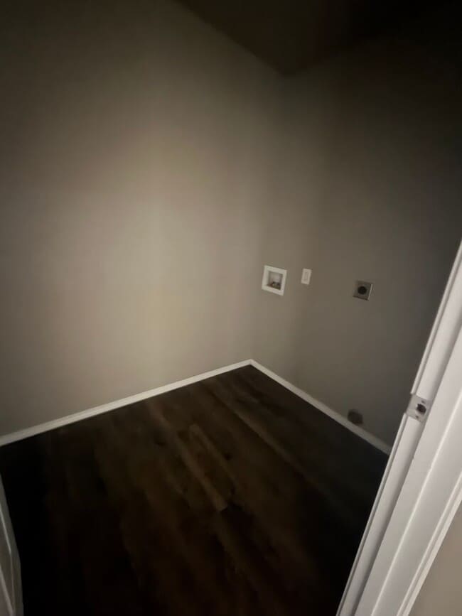 Building Photo - S. L Duplex