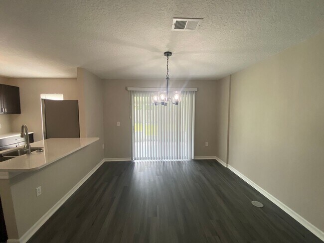Building Photo - Welcome Home! Beautiful 3 Bedroom, 2.5 Bat...