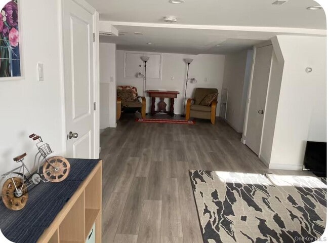 Building Photo - 137 Canterbury Rd