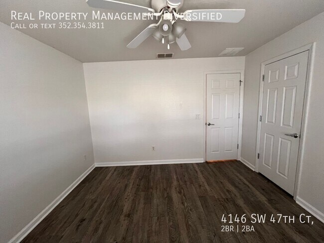 Building Photo - 4146 SW 47th Ct