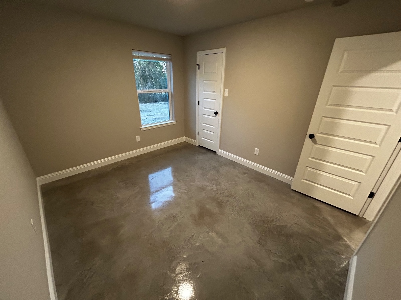 Building Photo - 10028 W Hwy 199