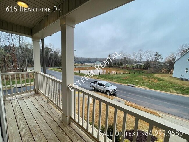 Building Photo - 615 Heartpine Dr