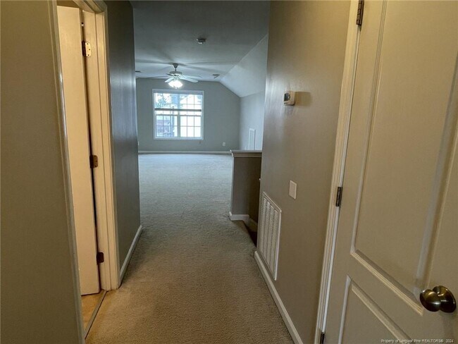 Building Photo - 187 Advance Dr