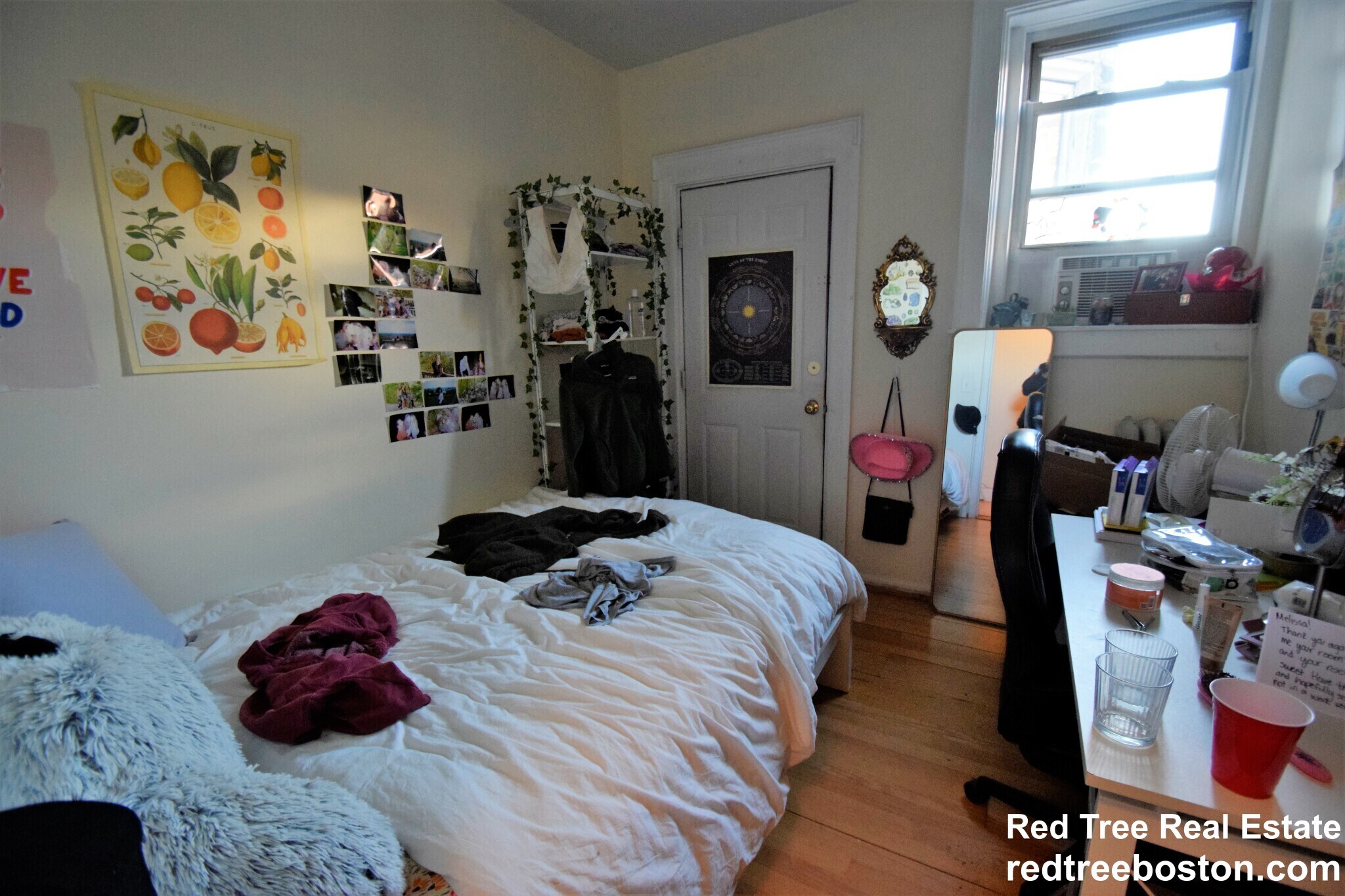 Building Photo - 318 St Paul St