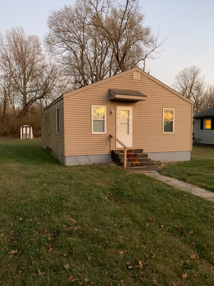 Primary Photo - 1014 N Hodson Ave