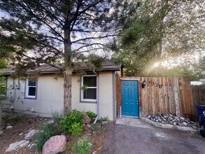 Building Photo - 612 E Las Animas St
