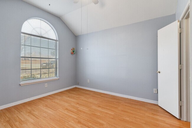 Building Photo - 409 Kathy Ln