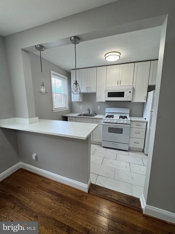 Building Photo - 1104 Meridene Dr