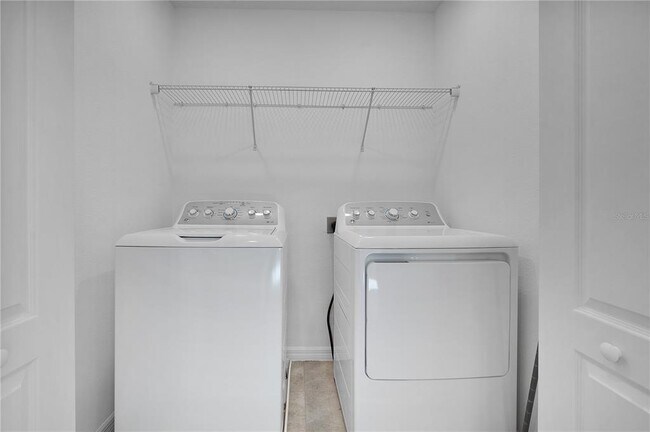 Building Photo - 110 Claire Ln