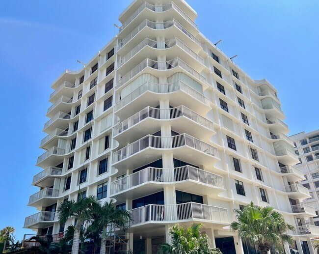 Building Photo - 5480 N Ocean Dr