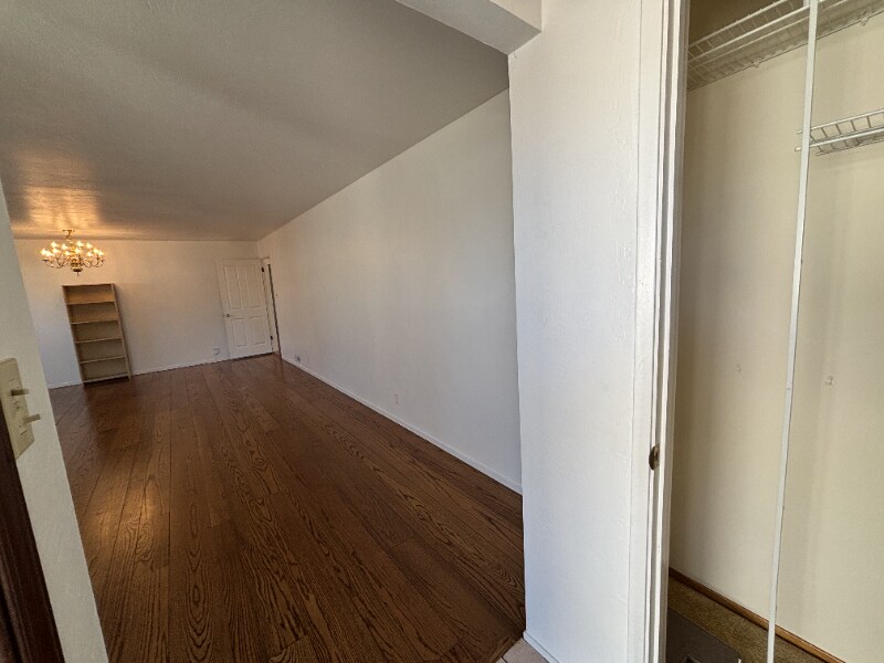 Building Photo - 3275 Washington St