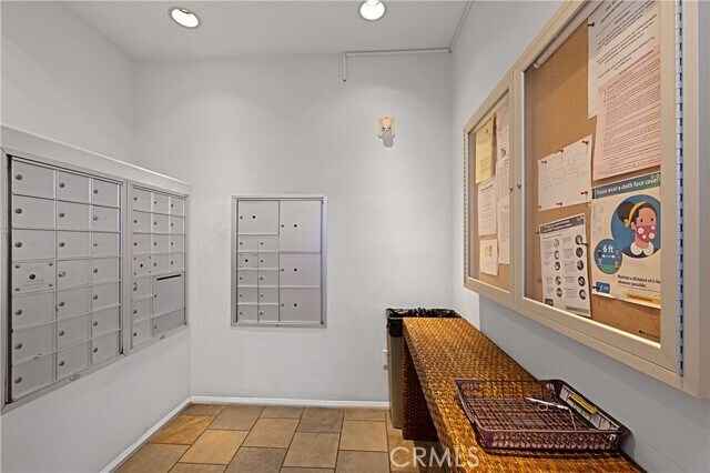 Building Photo - 3550 Torrance Blvd