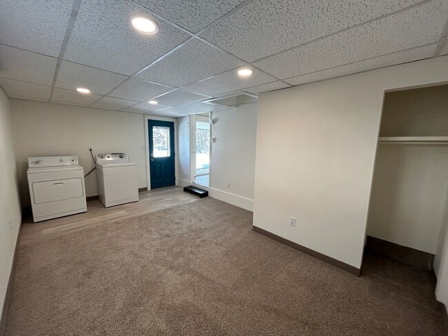 Building Photo - Lovely Updated Loveland Home with Fireplace and Fenced Yard