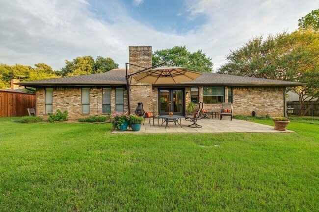 Building Photo - 1829 W Terrace Dr
