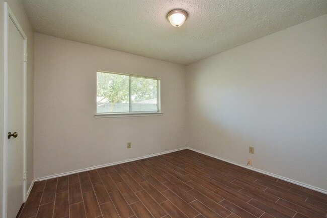 Building Photo - 6206 Bryant Pond Dr