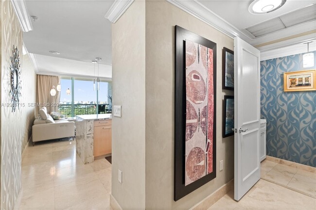 Building Photo - 3350 SW 27th Ave