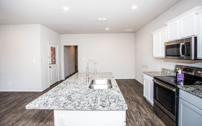 Building Photo - Luxury Duplex in Coveted Cooper ISD, Lubbock