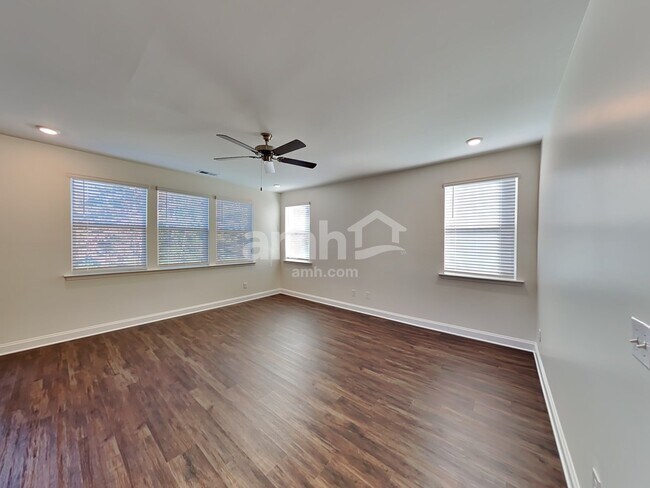 Building Photo - 555 Rivermist Dr
