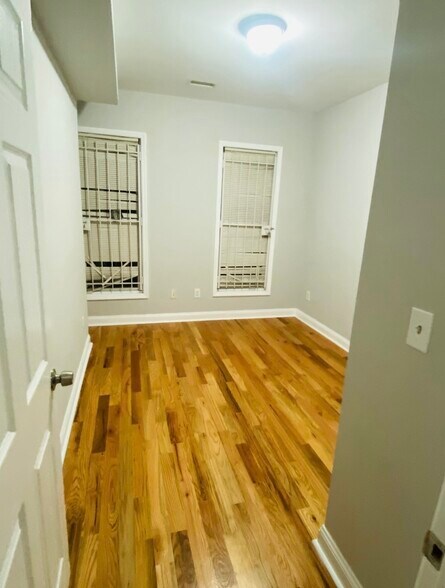 Building Photo - 1607 W Diamond St