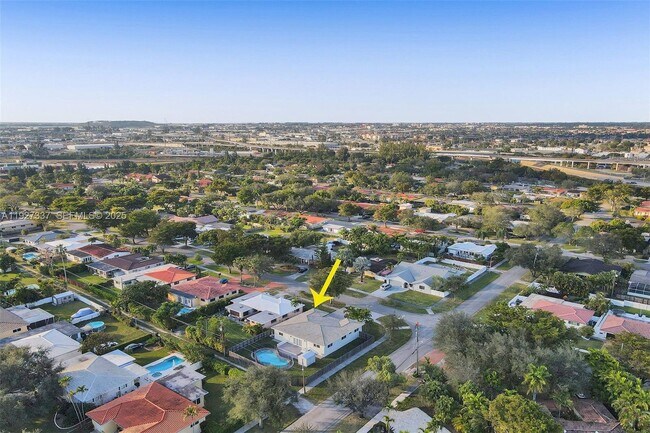 Building Photo - 1102 Meadow Lark Ave