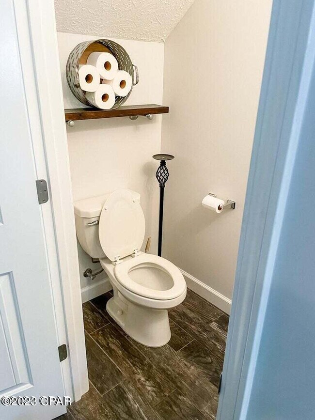 Building Photo - 2417 Causeway Manor Ct