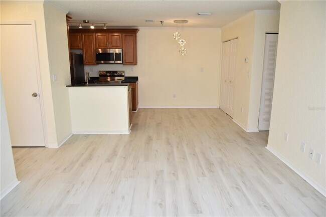 Building Photo - 10265 Gandy Blvd N