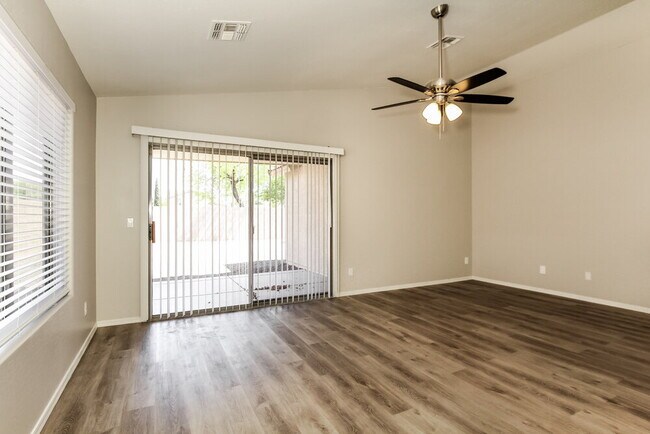 Building Photo - 14453 N Gil Balcome Ct