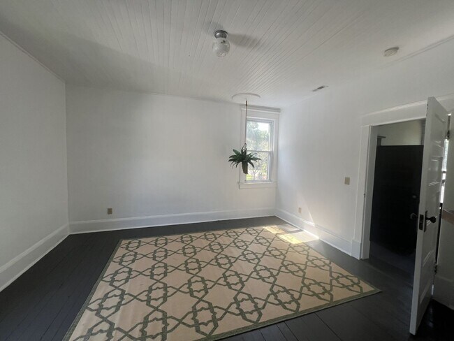 Building Photo - 2BD/2BTH HOME IN PINETOPS