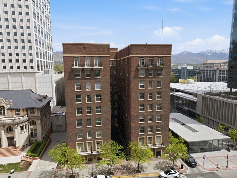Building Photo - 29 S State St