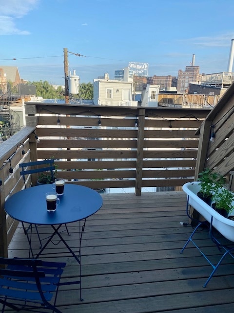 Building Photo - 1230 Hull St